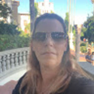 Meet your Posher, Stacy